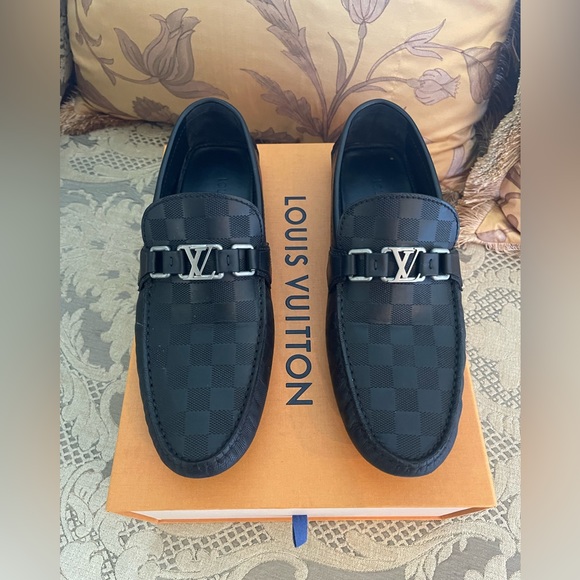Louis Vuitton authentic - Picture 2 of 4